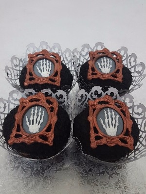 Halloween cupcakes 2